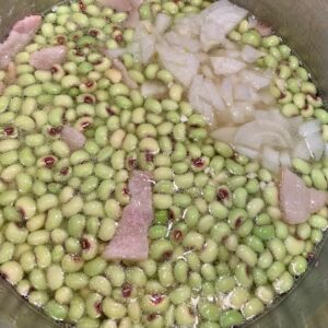 peas simmering