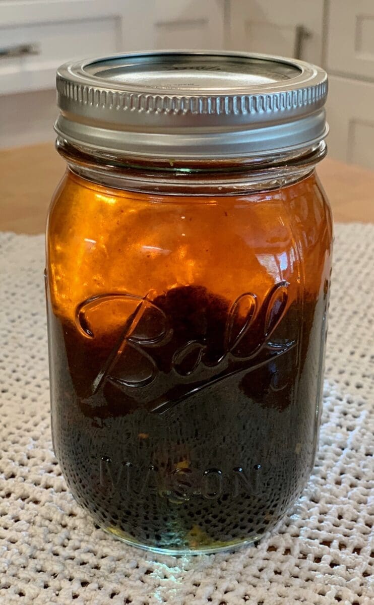 Blackberry infusion mason jar