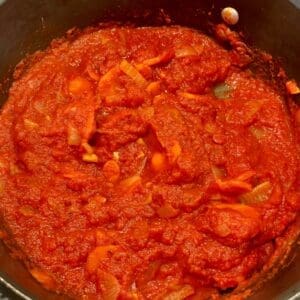 cooked carrots onions tomato paste