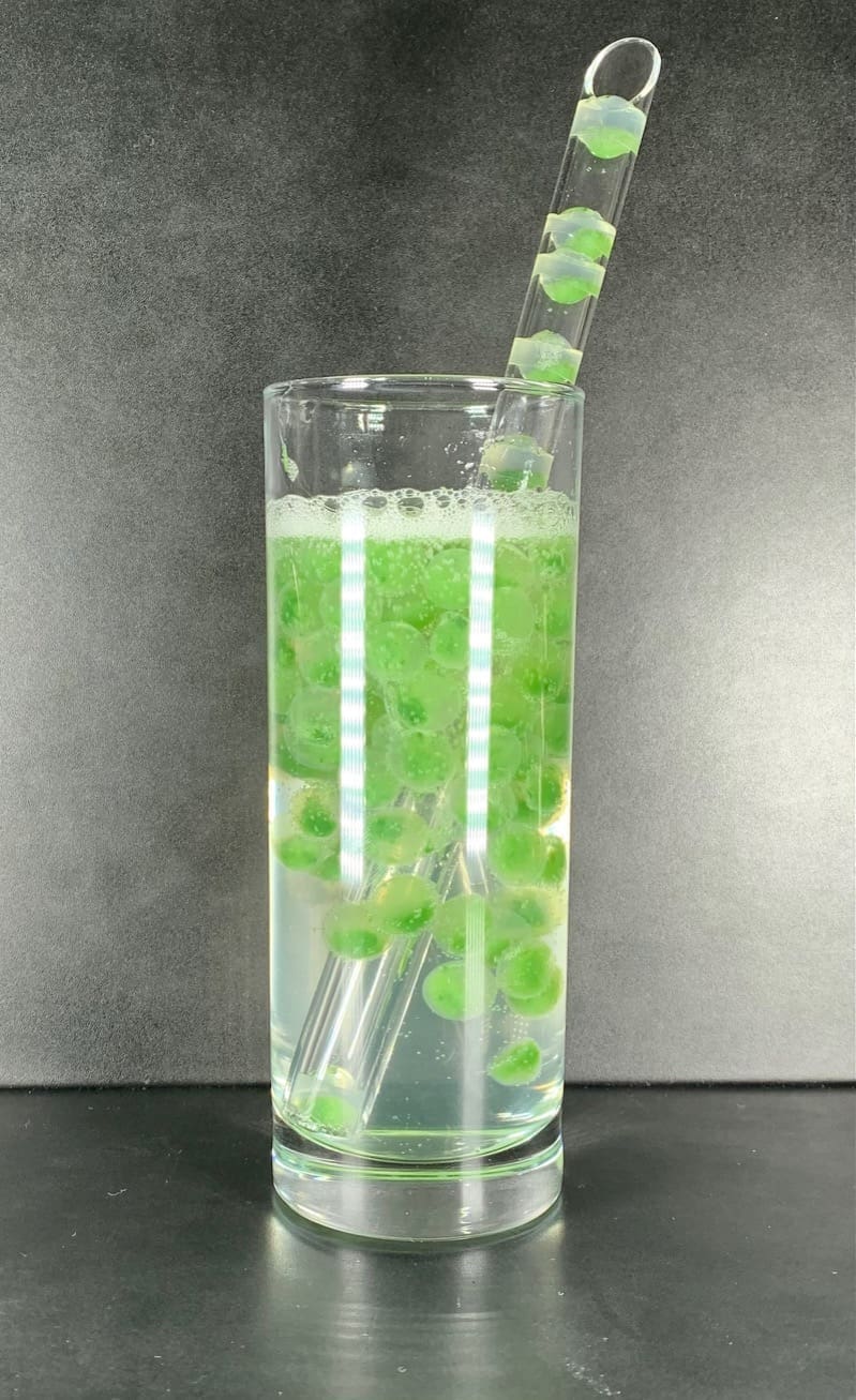 Cucumber gin & tonic 1