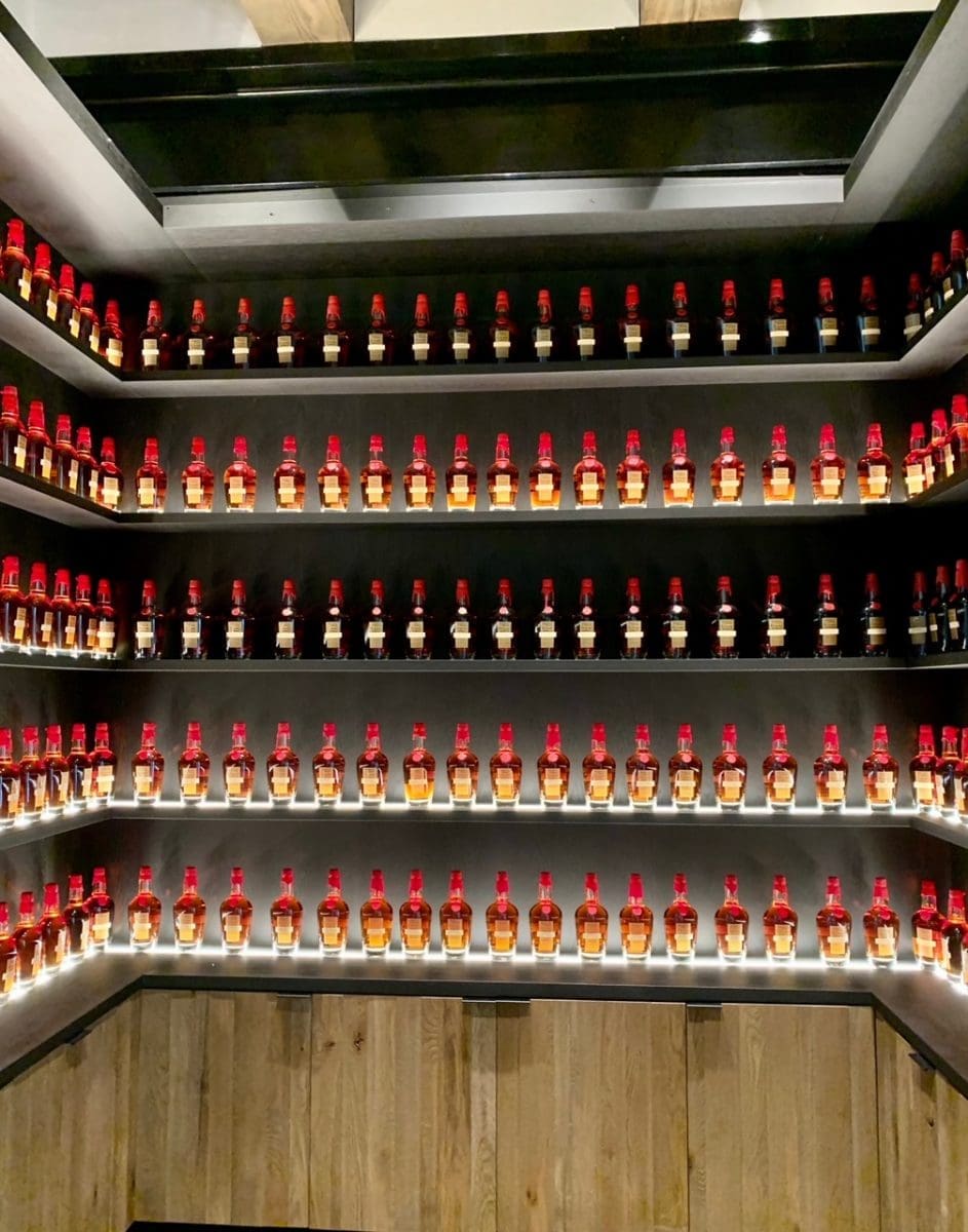 visiting happy hollow tasting room