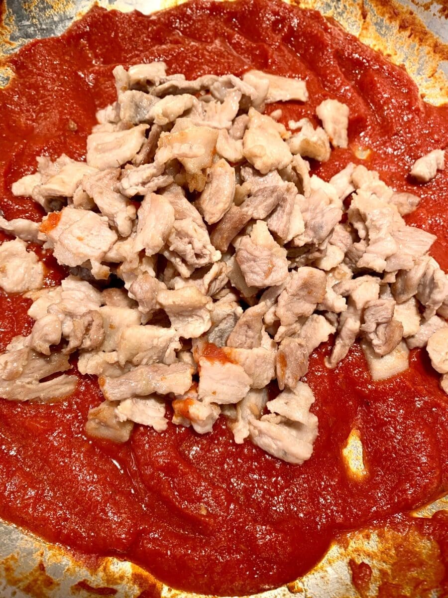 pork belly rigatoni sauce and meat
