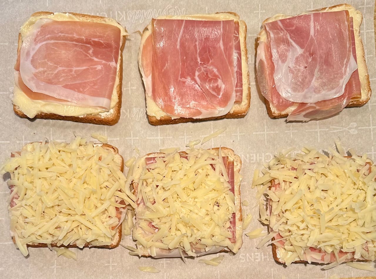 sandwich ready to close