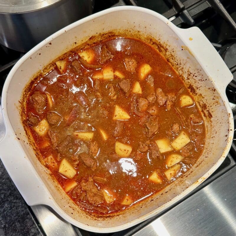 pork vindaloo with potatoes