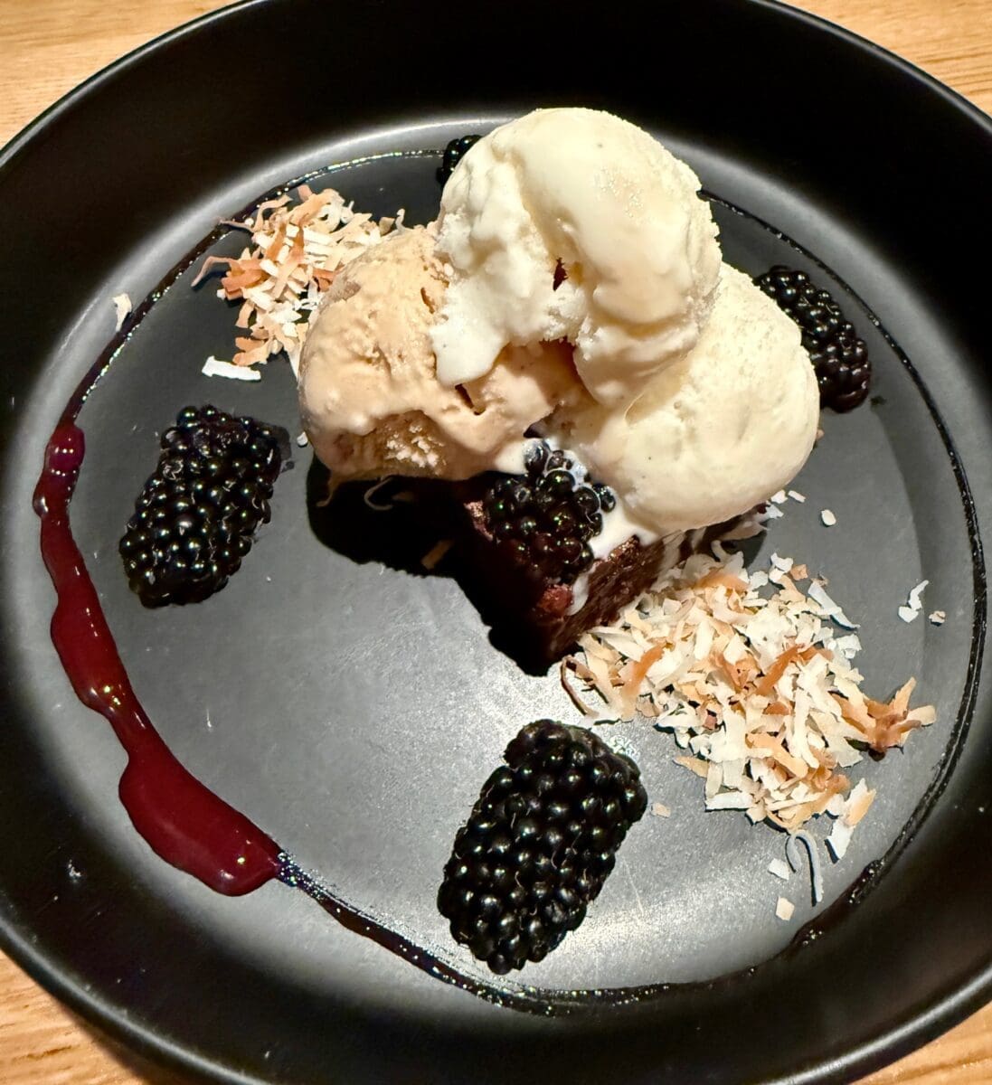 yeyo's flourless chocolate cake