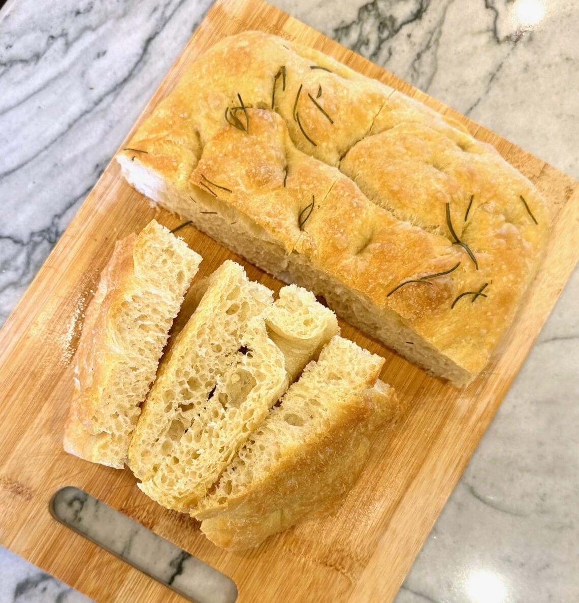 sliced foccacia bread